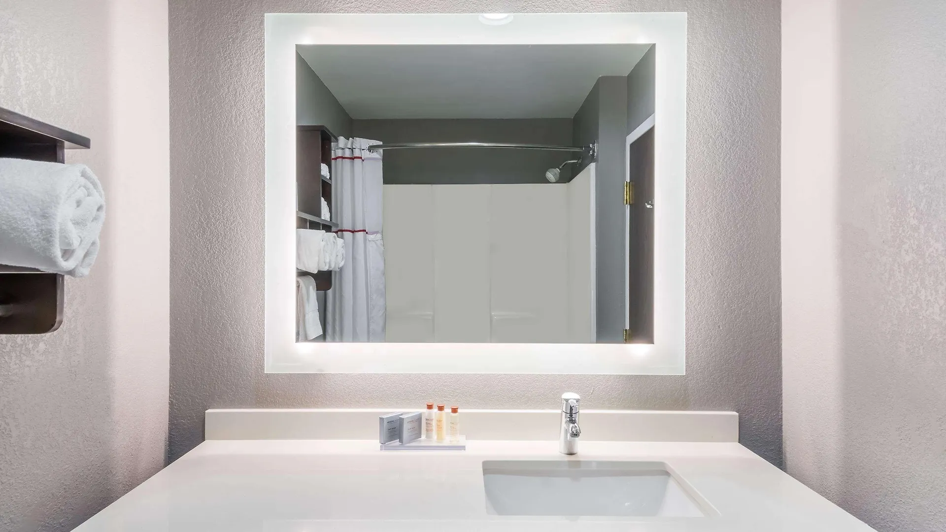 Hawthorn Extended Stay By Wyndham Columbus West Hotel